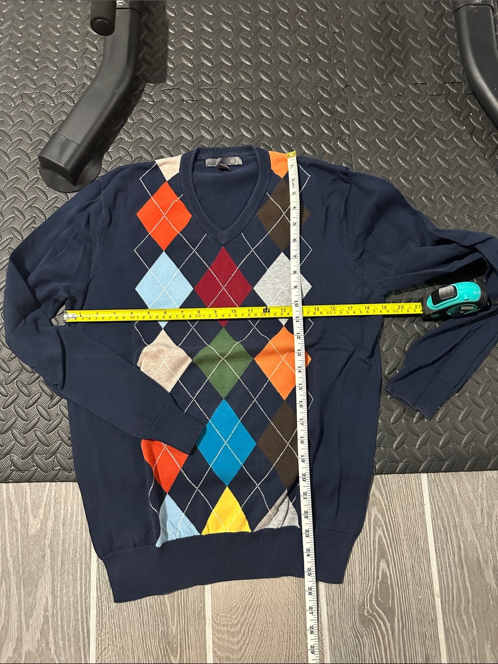 Old Navy Men's Navy V-Neck Argyle Sweater with Multi-Color Diamonds
